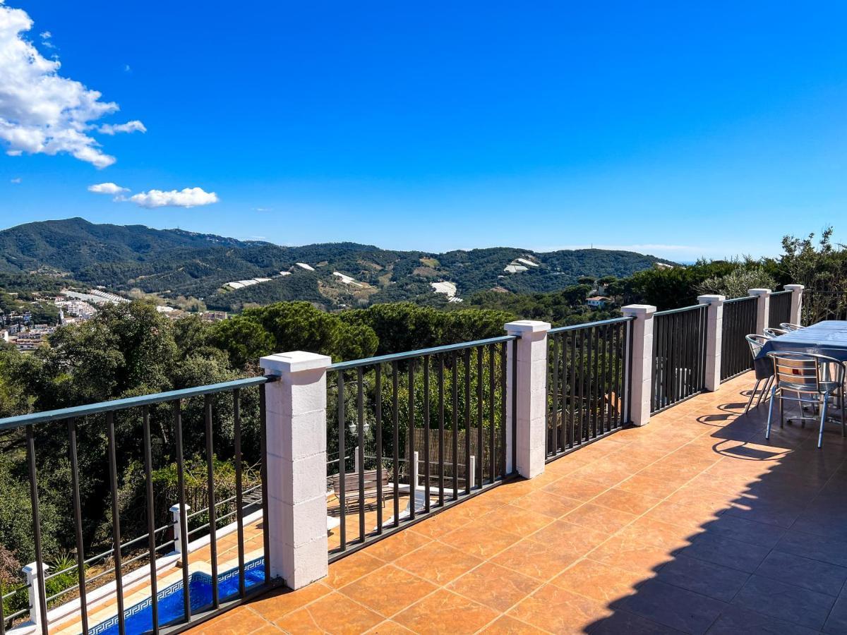 Villa Vivalidays Casa Ricardo Sant Cebrià de Vallalta Esterno foto